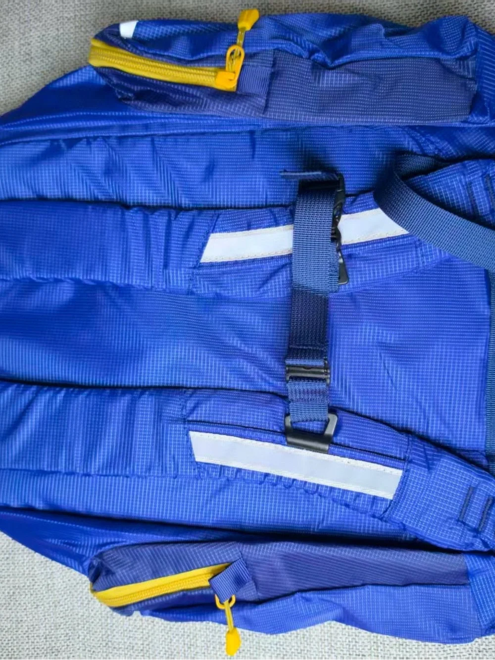 Mont-bell Twin Pocket Pack 20 L backpack New
